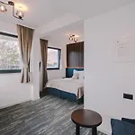Batuda Готель 3*