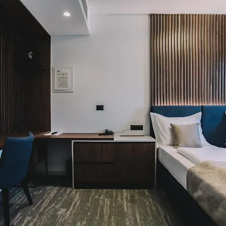 Batuda 3* سبليت
