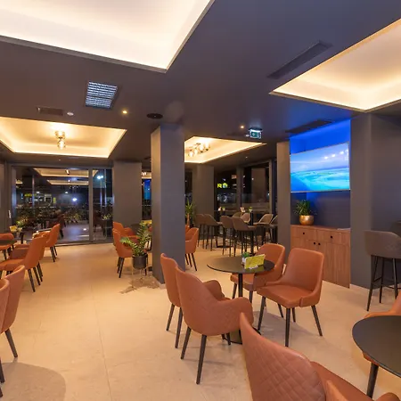 Batuda Hotell 3*