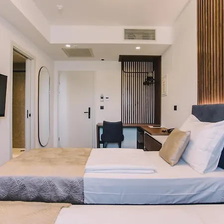 Batuda Hotel 3*