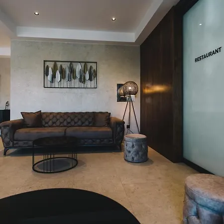 Batuda Hotel 3*