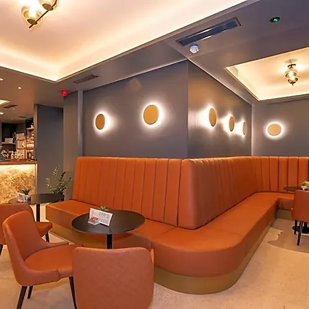 Batuda Hotell 3*